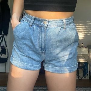 American Eagle high waisted shorts